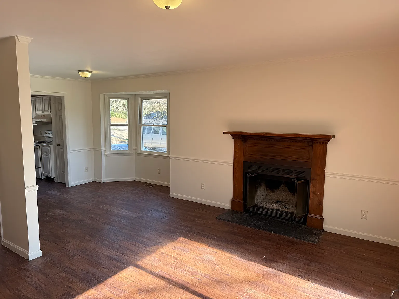 3 bed, 1330 sqft, $1,750 — Photo 2