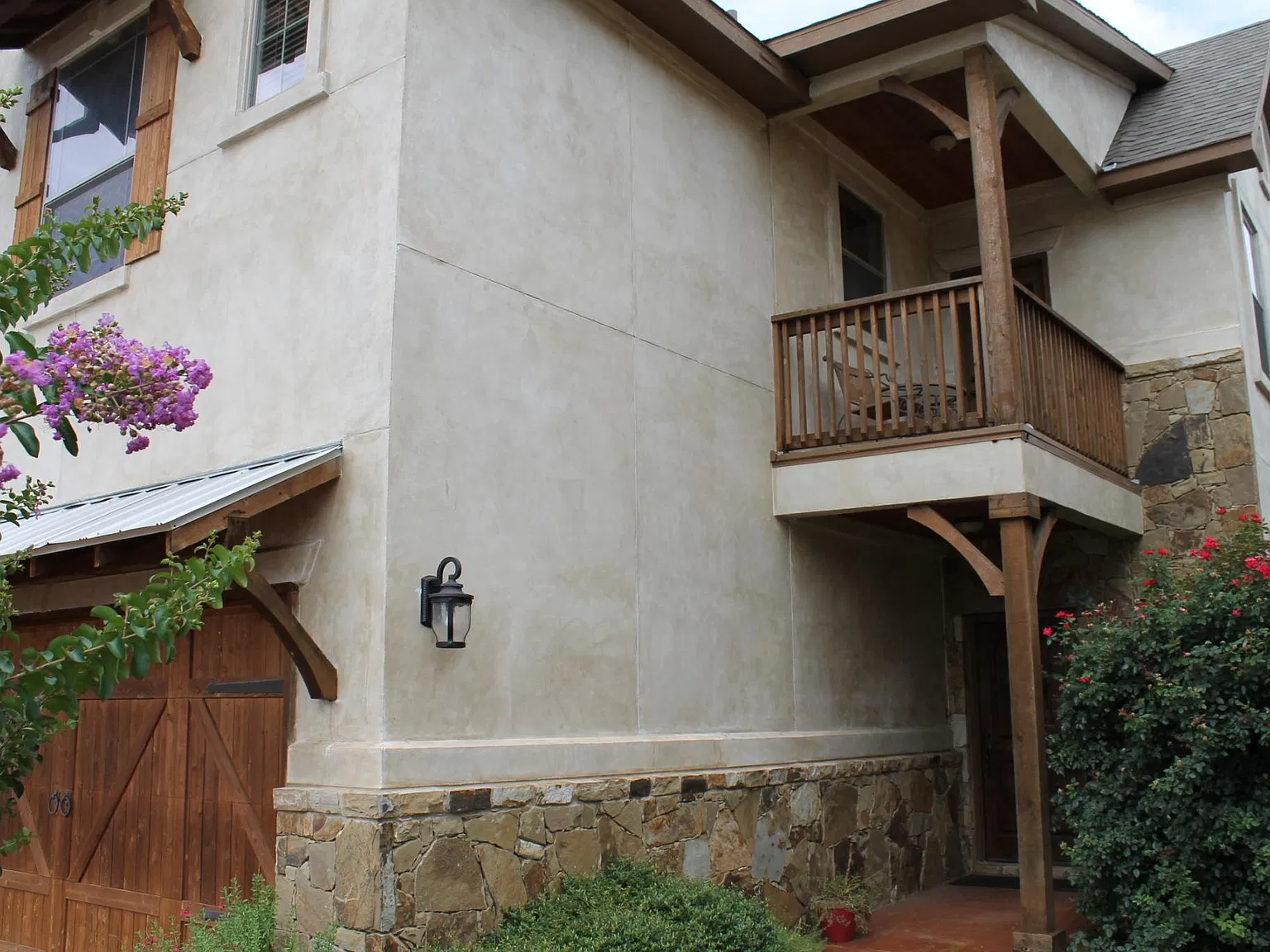3 bed, 2.5 bath, 1890 sqft, $2,800 — Photo 2