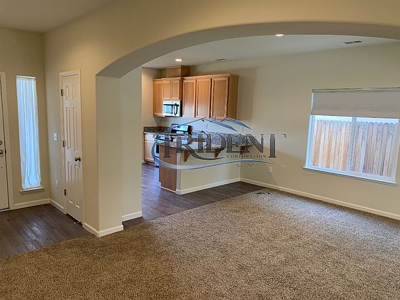 3rd image of 5670 Baywood Way