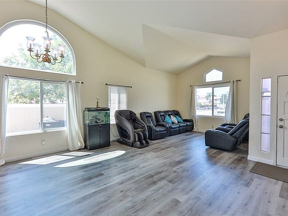 5th image of 7391 Mountain Laurel Dr