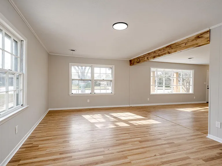 254 Hinman Dr — Photo 9