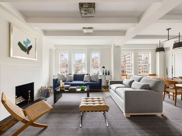 40 Fifth Avenue image 1 of 15