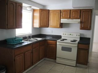 7027 Seward Dr, Port Richey, FL 34668