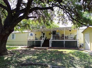 434 Hummingbird Dr, Bandera, TX 78003