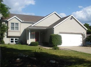 1710 Fawn Ct, South Bend, IN 46628