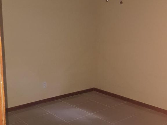 5th image of 7516 Necia Dr S