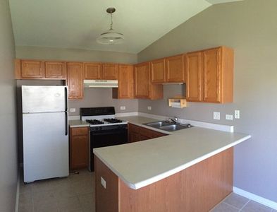 1010 Lincolnshire Ct #C, Elgin, IL, 60120