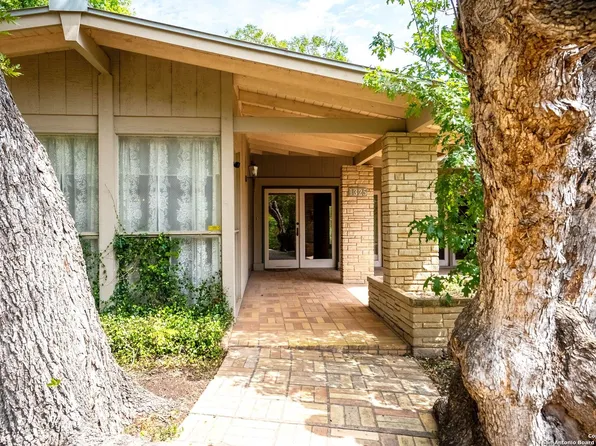 1325 Wiltshire Ave, Terrell Hills, TX 78209