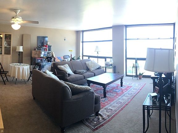 3rd image of 4343 N Clarendon Ave APT 1614