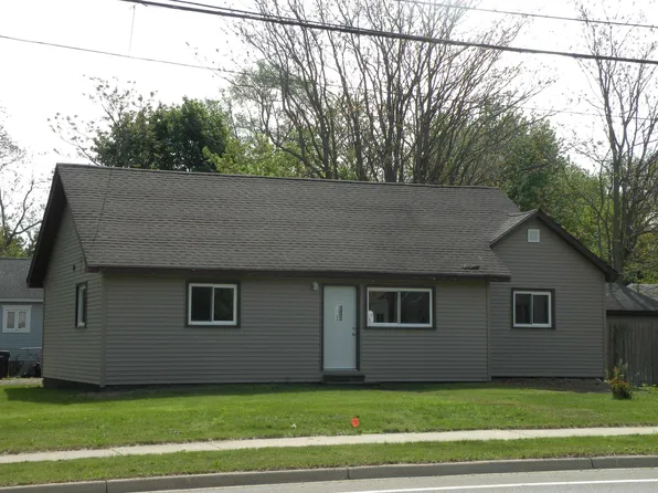 1007 S Shiawassee St, Owosso, MI 48867