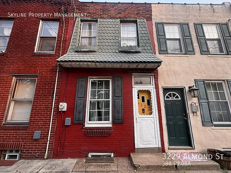 3229 Almond St — Photo 1