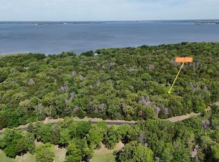 132 Lincoln Dr, Streetman, TX 75859