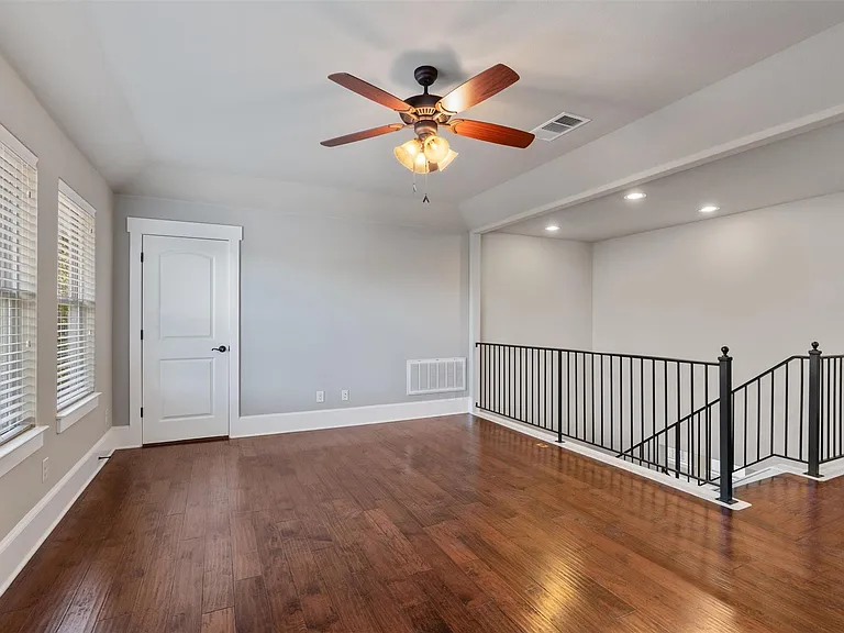 8417 Etienne Cv — Photo 21