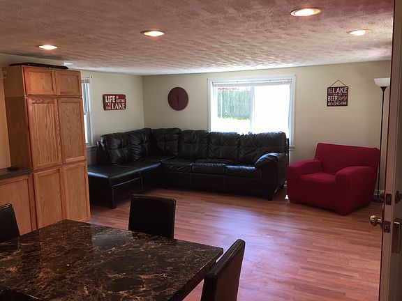 2nd image of 4898 Sunset Dr