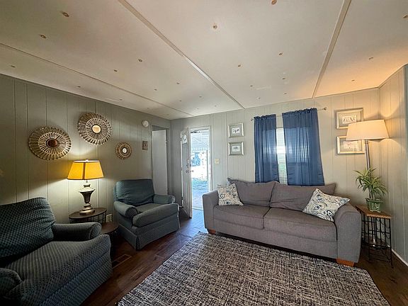 5th image of 2026 Jacana Dr.