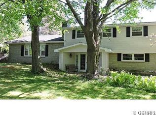 48 Maple Park Hts, Rochester, NY 14625