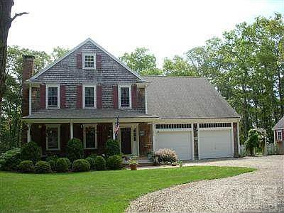 Tranquil setting for this spacious contemporary farmhouse.