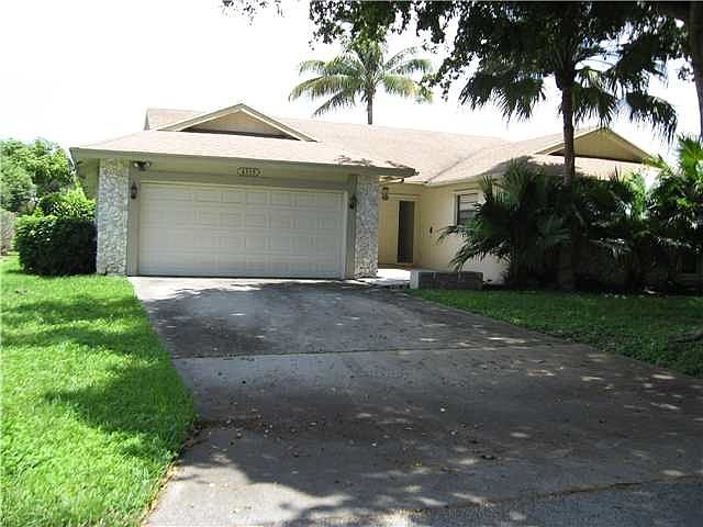 1st image of 4315 NW 71st Dr