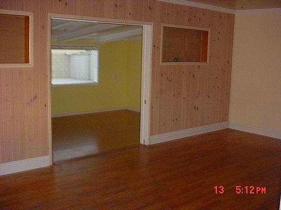 2nd image of 726 S Vecino Dr
