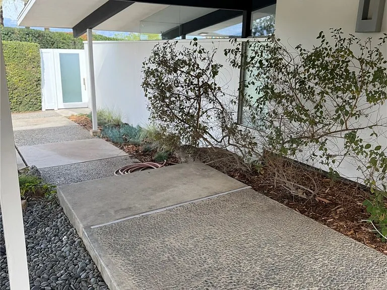 1140 S Serena Dr — Photo 3