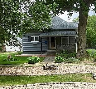 1st image of 202 Marquis Ave