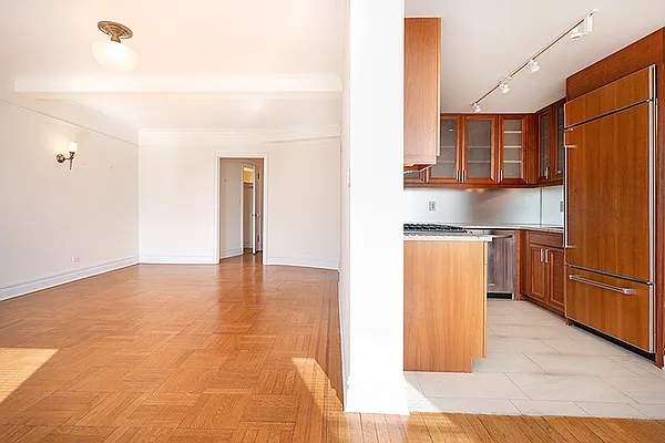 Rented by Rita S Citrin, LREB | media 2