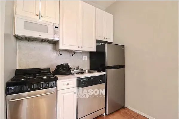 Rented by Mason Group LLC | media 18