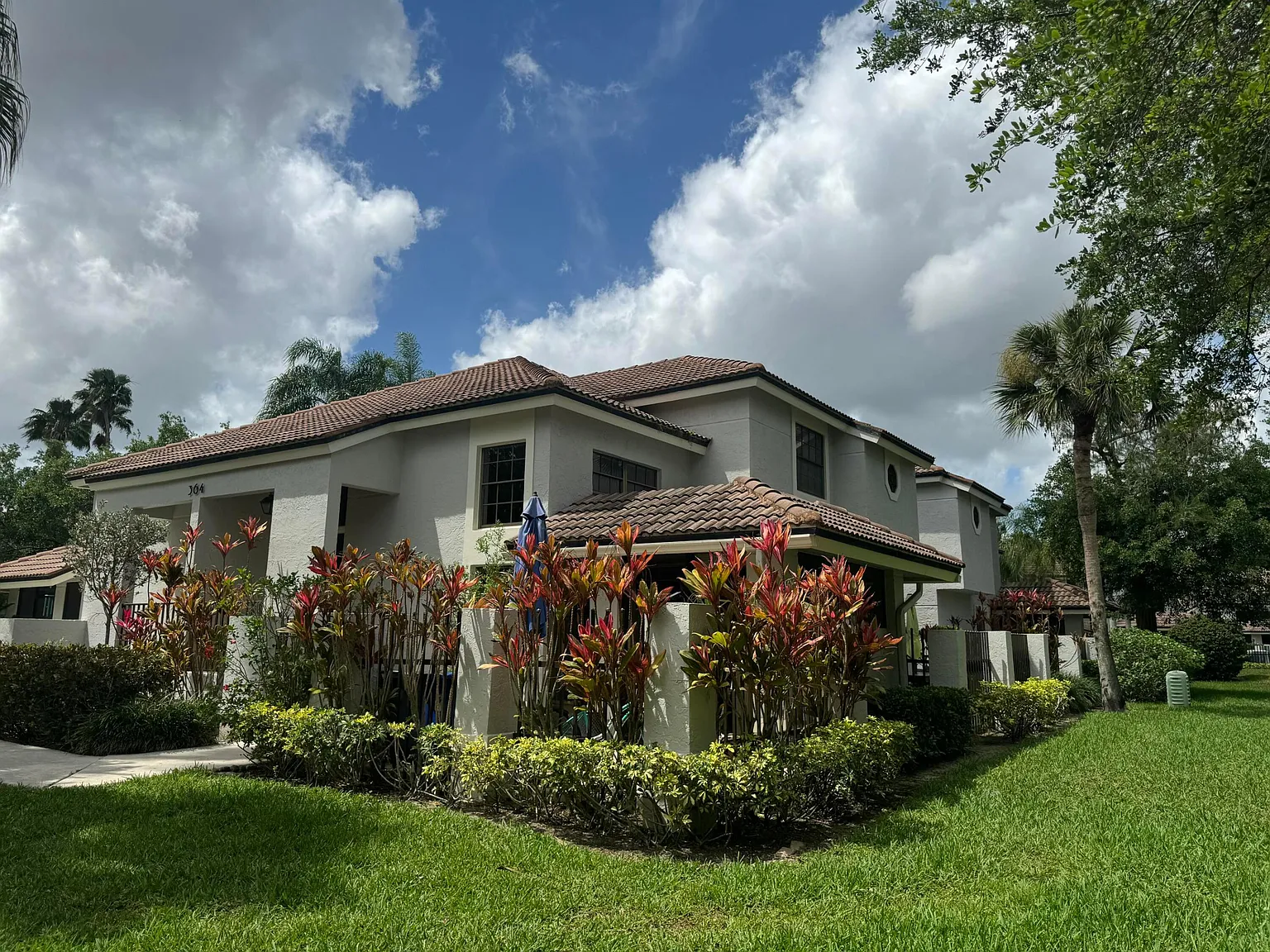 2 bed, 2.5 bath, 1466 sqft, $2,600 — Photo 3
