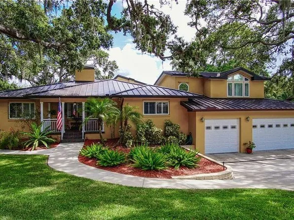 308 Roebling Rd N, Belleair, FL 33756