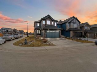 5732 Keeping Cres SW, Edmonton, AB T6W 4K4