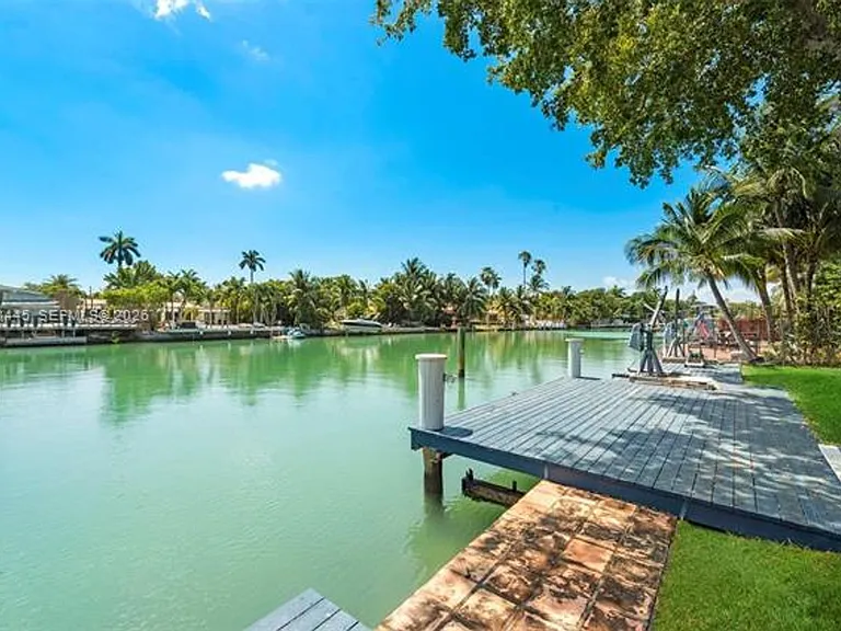 540 S Shore Dr — Photo 9