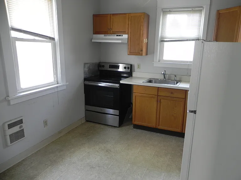 67 Fairfield Ave #2 — Photo 5
