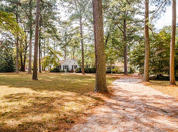 2nd image of 304 Havenwood Ln
