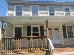 47 Spring St, Enfield, CT 06082