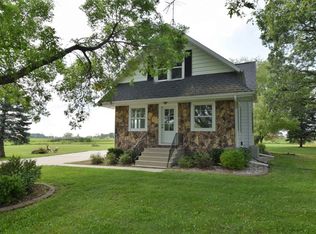 1528 Phillips Rd, Green Bay, WI 54311
