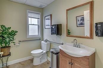 2nd image of 398 Pleasant St #2