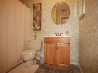 62 Cherrywood Dr, Somerset, NJ 08873