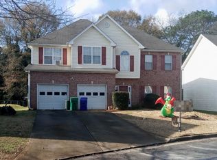 805 Ashton Oak Cir, Stone Mountain, GA 30083