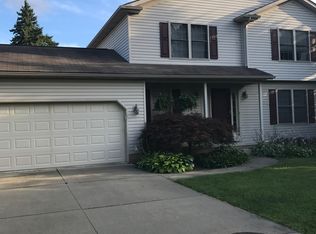 2968 Bridlewood St NW, North Canton, OH 44720