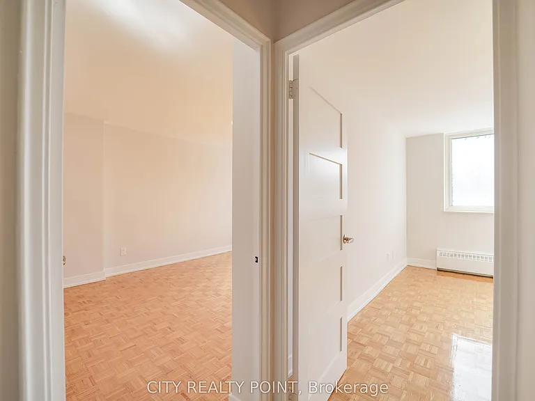10 Shallmar Blvd #509 — Photo 10