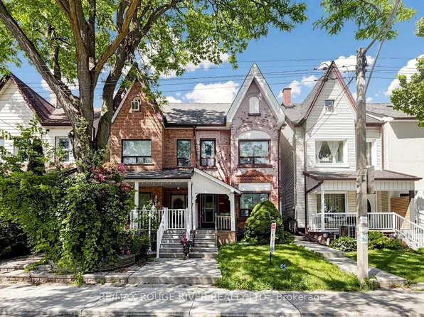 308 Roxton Rd, Toronto, ON M6G 3P9