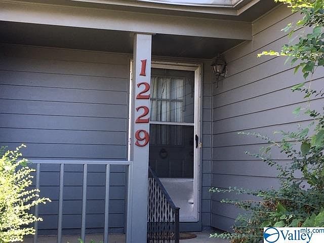 2nd image of 1229 Catskill Cir SE