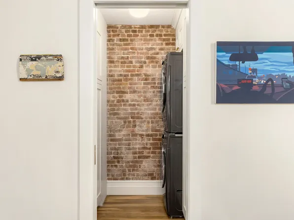 67 Perry Street image 14 of 14