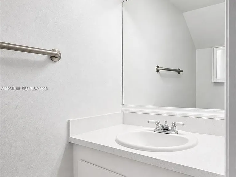 9821 NW 37th St #7F — Photo 12