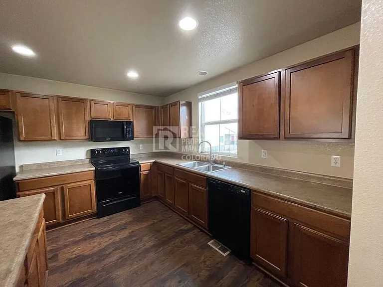 2608 Stonecrop Ridge Grv — Photo 7
