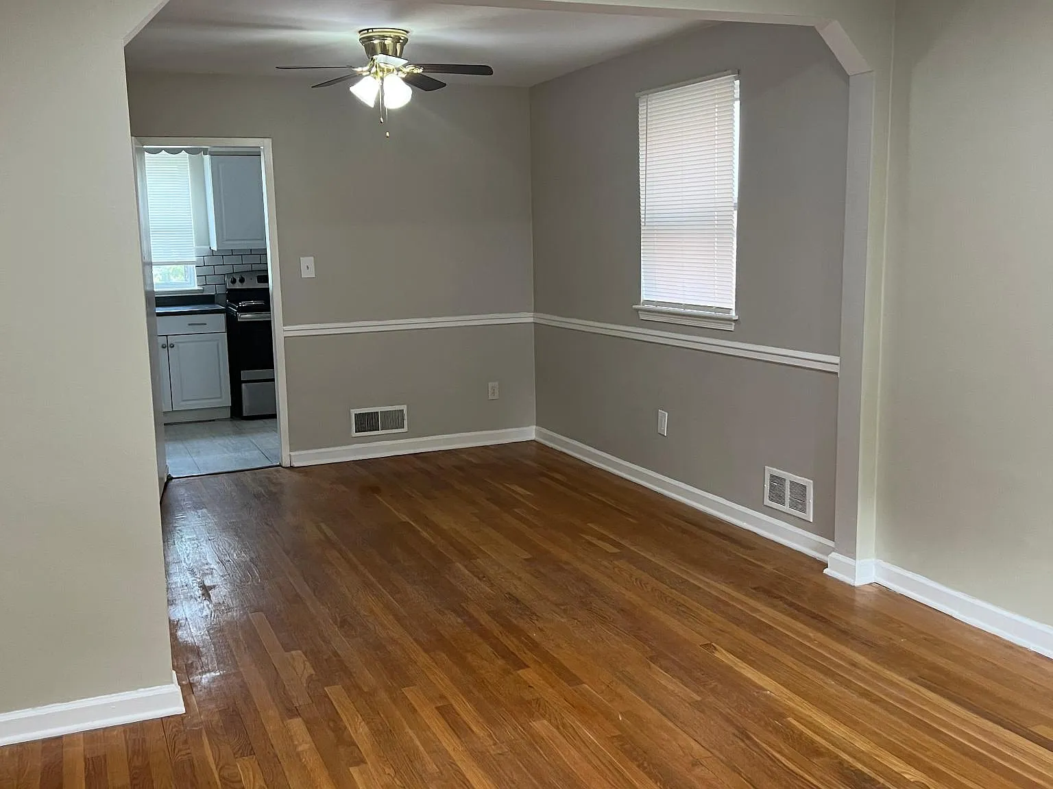 5377 Chillum Pl NE — Photo 4