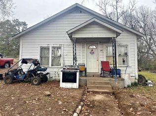 390 Curtis Rd, Gurdon, AR 71743