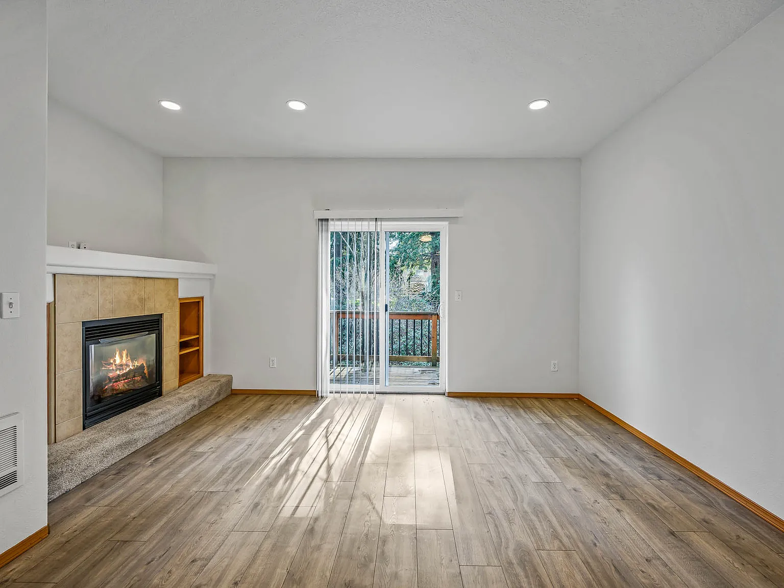 3 bed, 2.5 bath, 1535 sqft, $2,295 — Photo 4