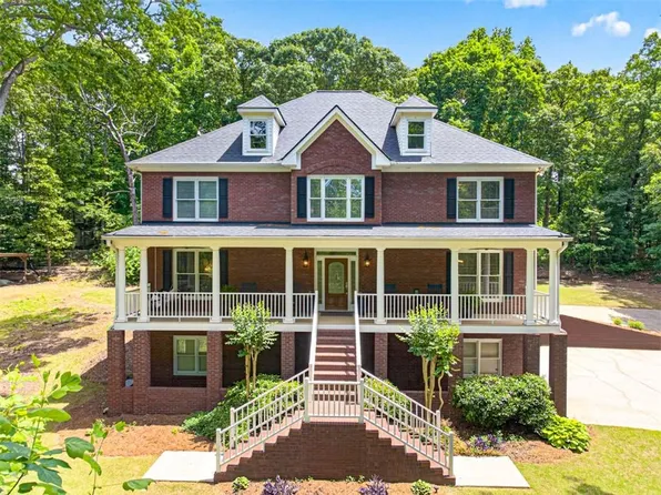 667 Wellington Dr, Winder, GA 30680