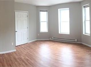 5319 Green St #1, Philadelphia, PA 19123